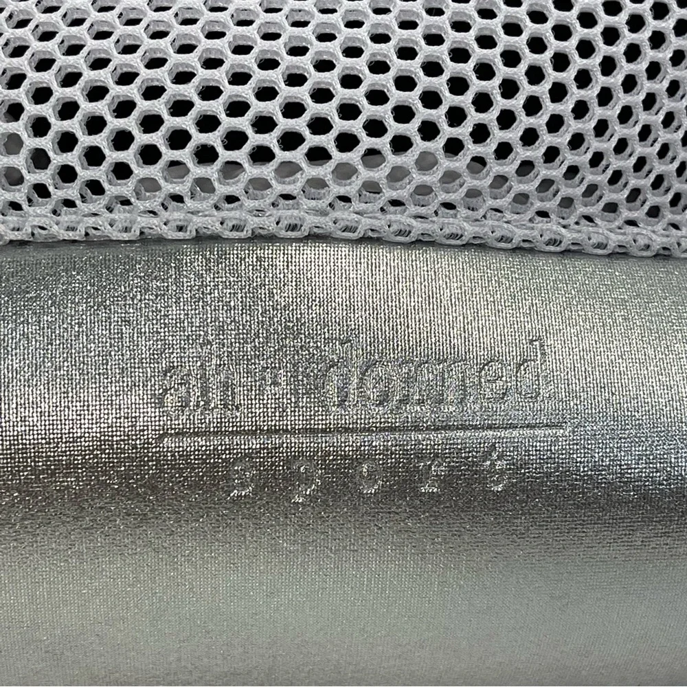 Ah-Dorned Sport New York Travel Make Up Bag Metallic Silver Zip Close Vacation